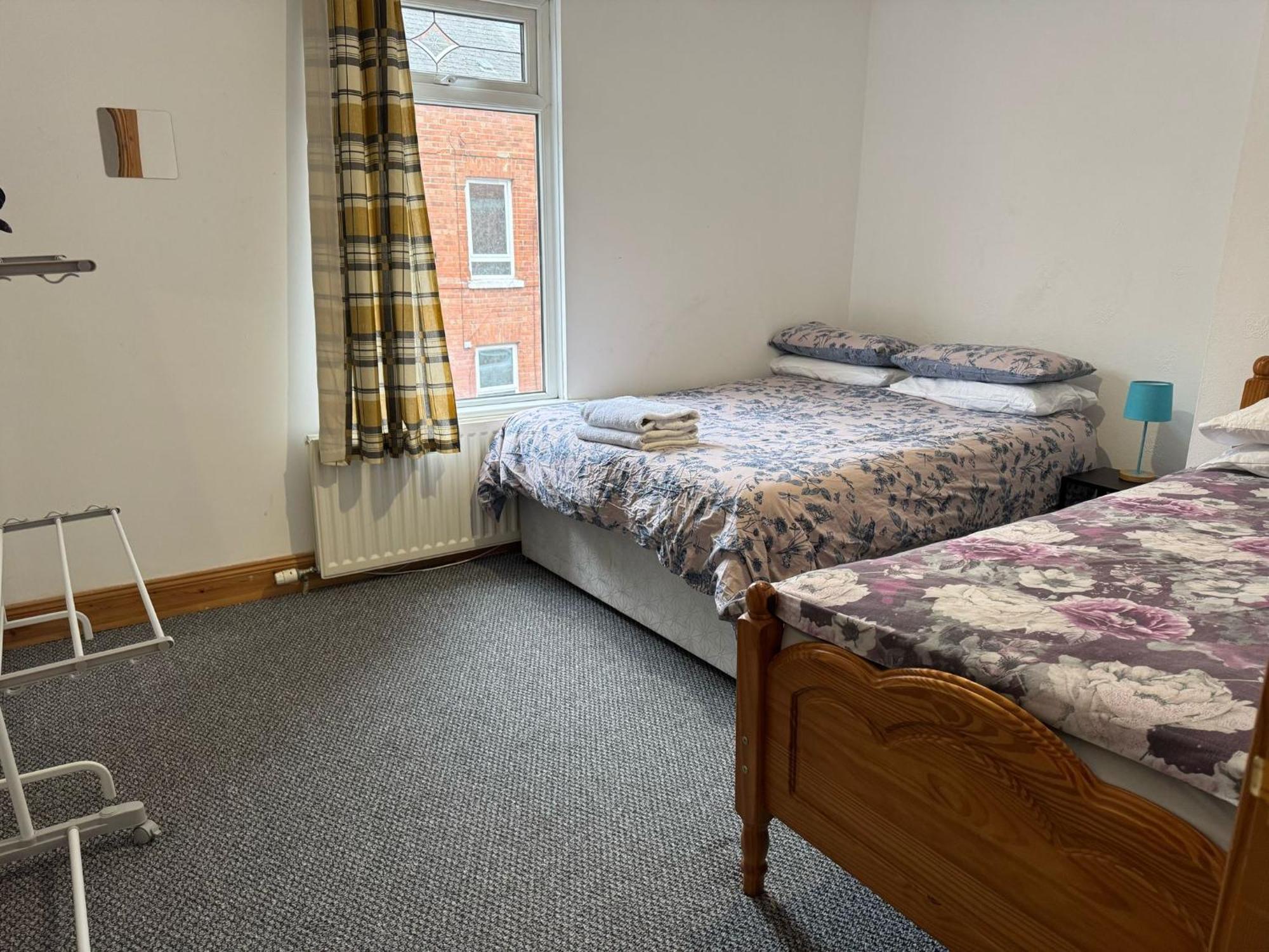 Lovely 2 Bedroom House Close To City Centre Belfast Exterior photo
